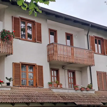 My House شقة Roddino